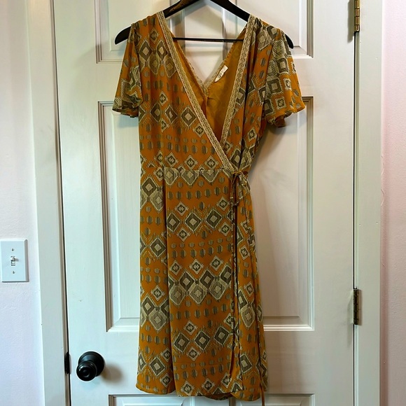 Mystree Mustard Aztec Print Surplice Wrap Dress - Size Small - Picture 1 of 10